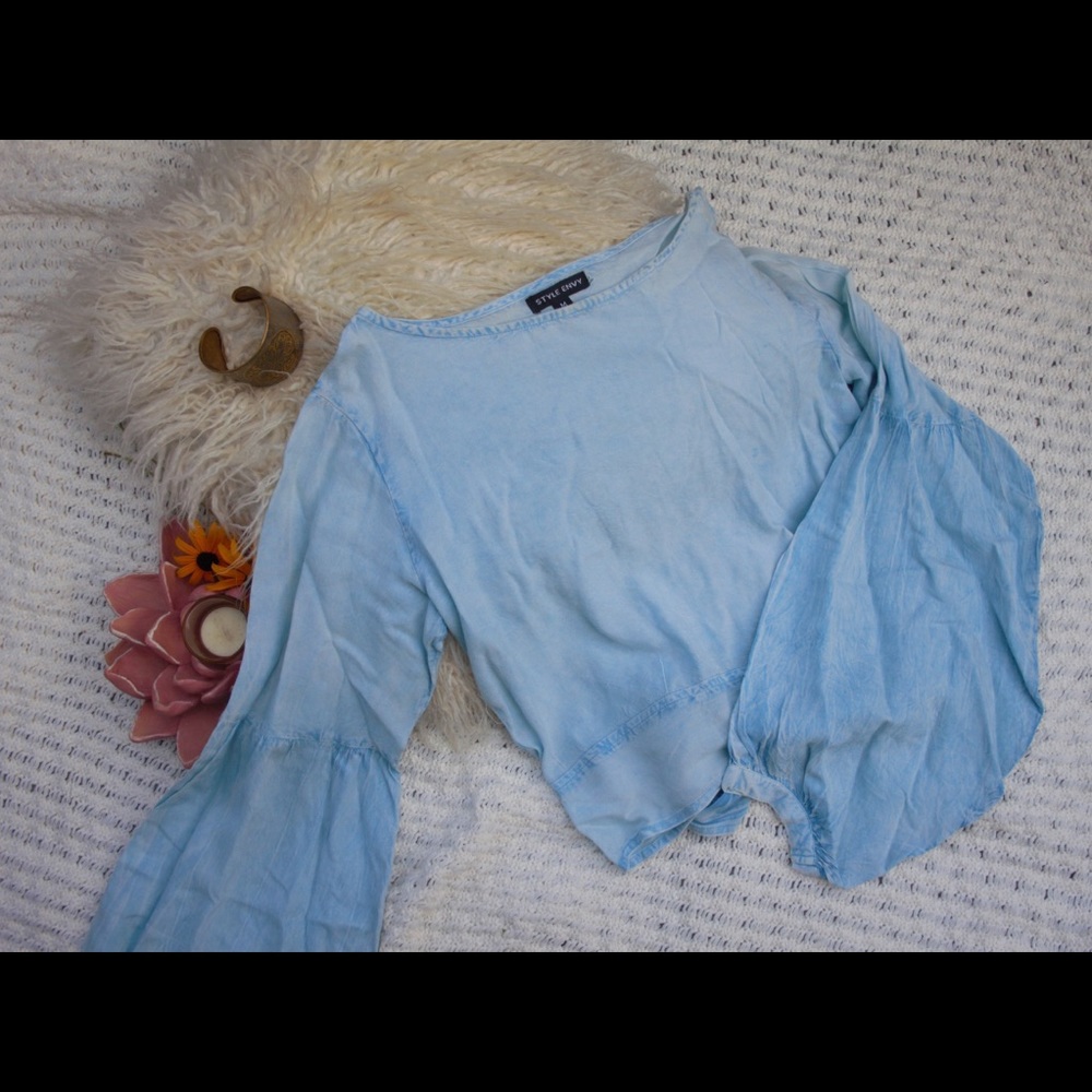 Long Sleeve Blue Thin Denim Top Size Medium